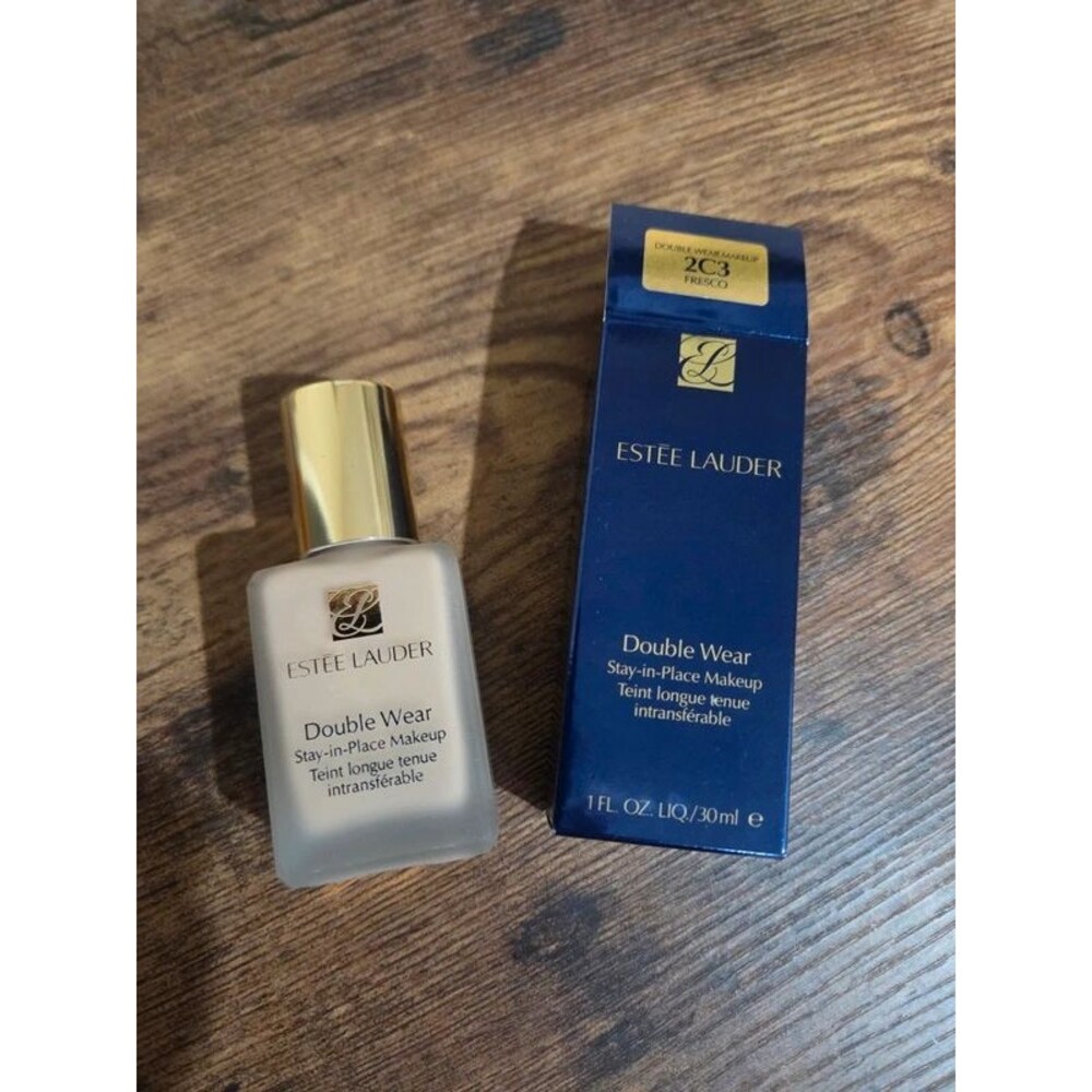 NIB Estée Lauder Double Wear Stay In Place Foundation 2C3 Fresco